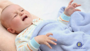 Cách trị táo bón cho trẻ sơ sinh 2, 3 tháng tuổi